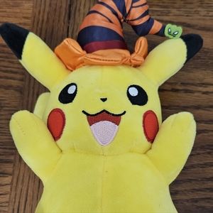 Plush toy Pikachu